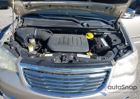 2014 Chrysler Town & Country Limited z USA, uszkodzony, nr VIN 2C4RC1GG3ER338772